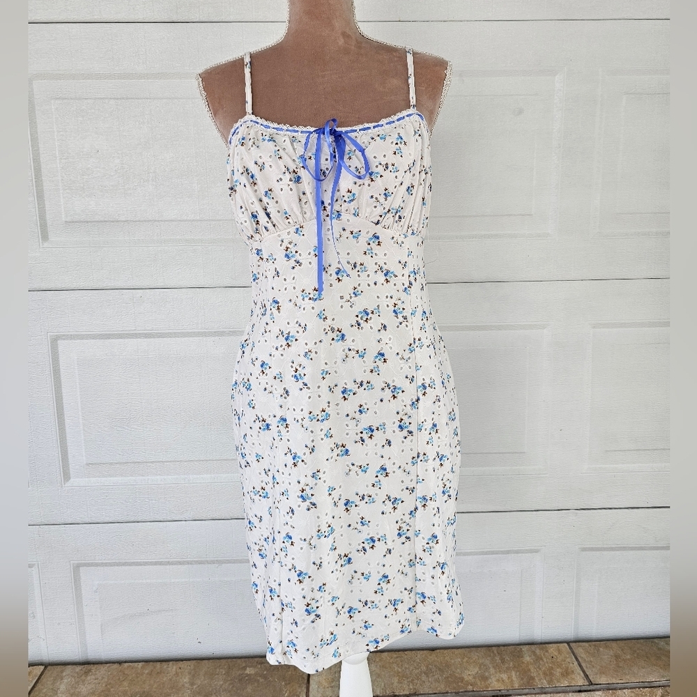 Heart & Heels Woman's Blue Floral Eyelet Midi Dress Cottagecore Summer Bow XL - Picture 2 of 12